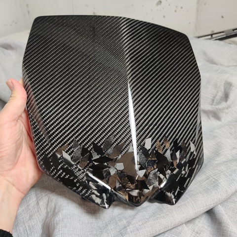 Plaque Cross fibre de carbone sur mesure – HexaComposites